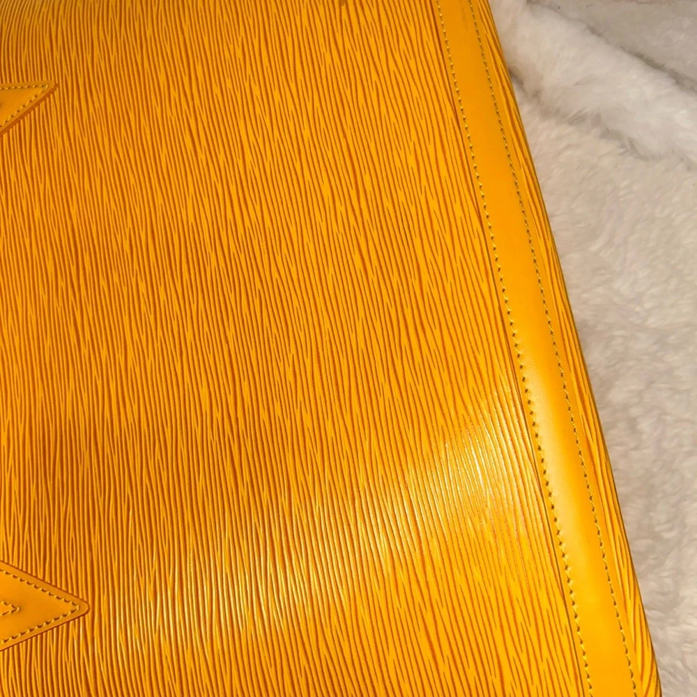 Louis Vuitton Yellow Epi Lussac Tote - Picture 16 of 16